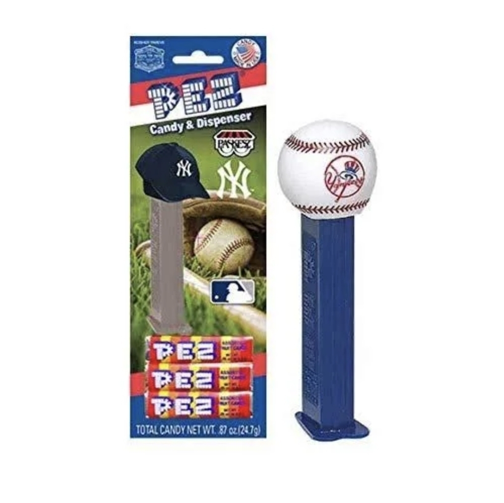 New York Yankees baseball PEZ dispenser, sealed Pez Collectible MLB Baseball